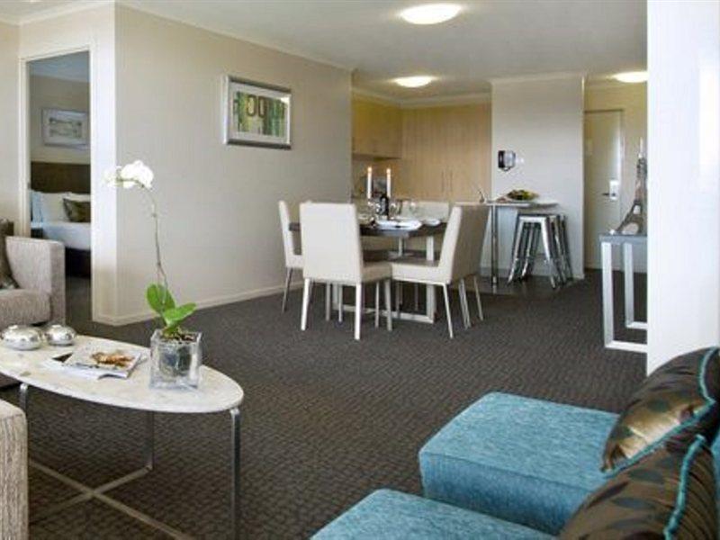 Pacific Suites Canberra Eksteriør billede