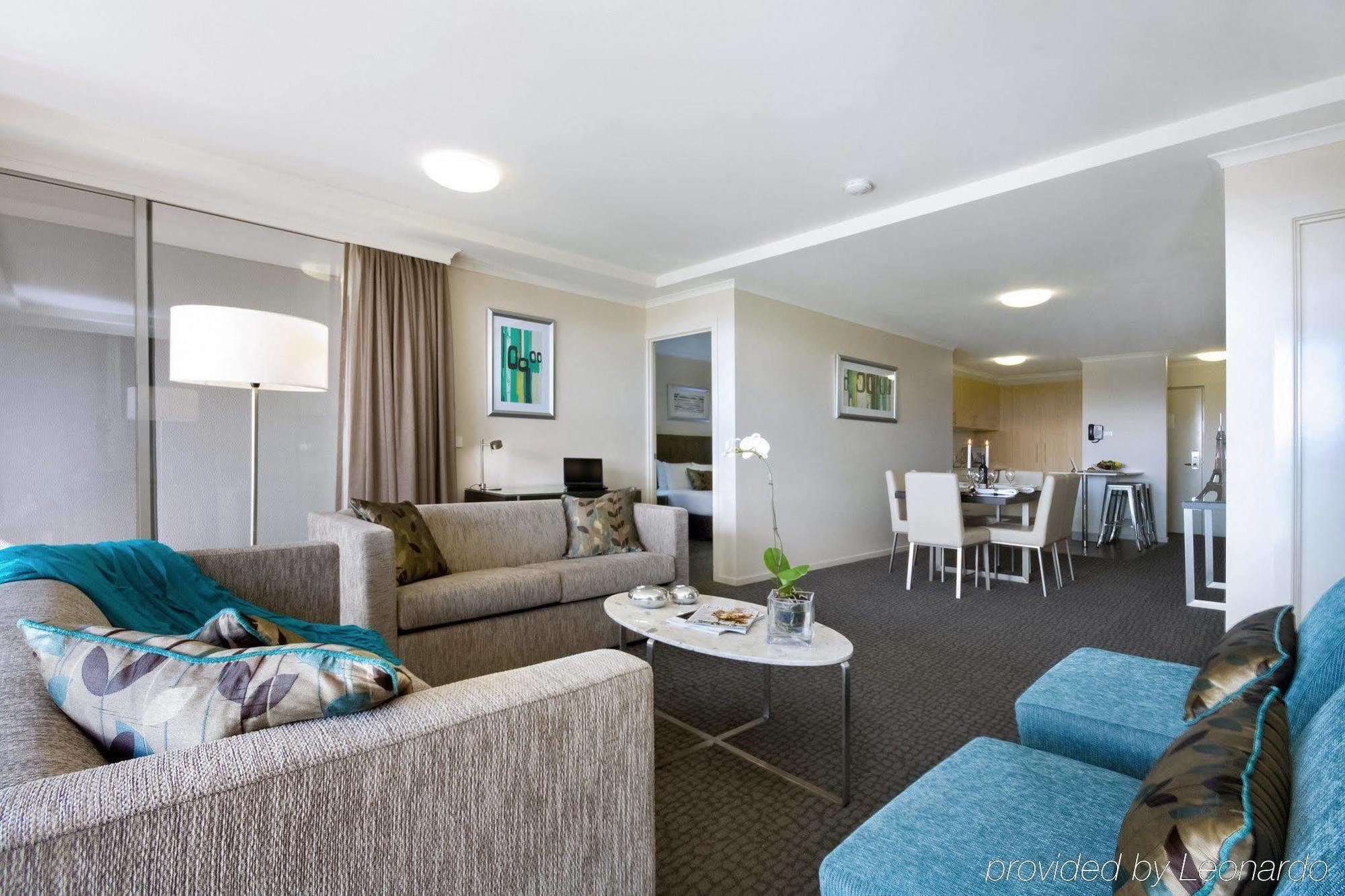 Pacific Suites Canberra Eksteriør billede