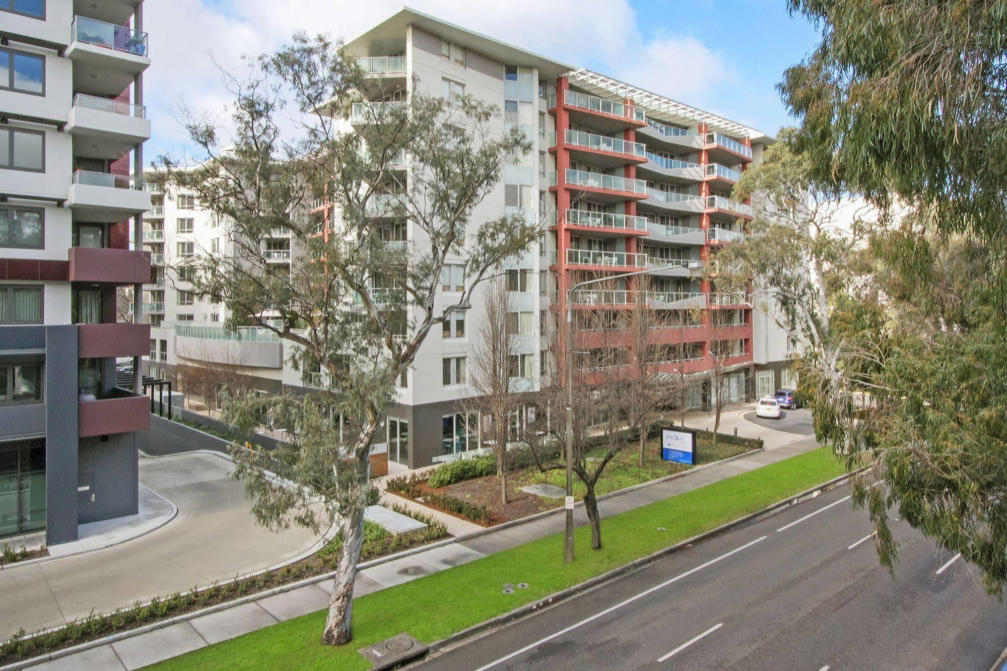 Pacific Suites Canberra Eksteriør billede