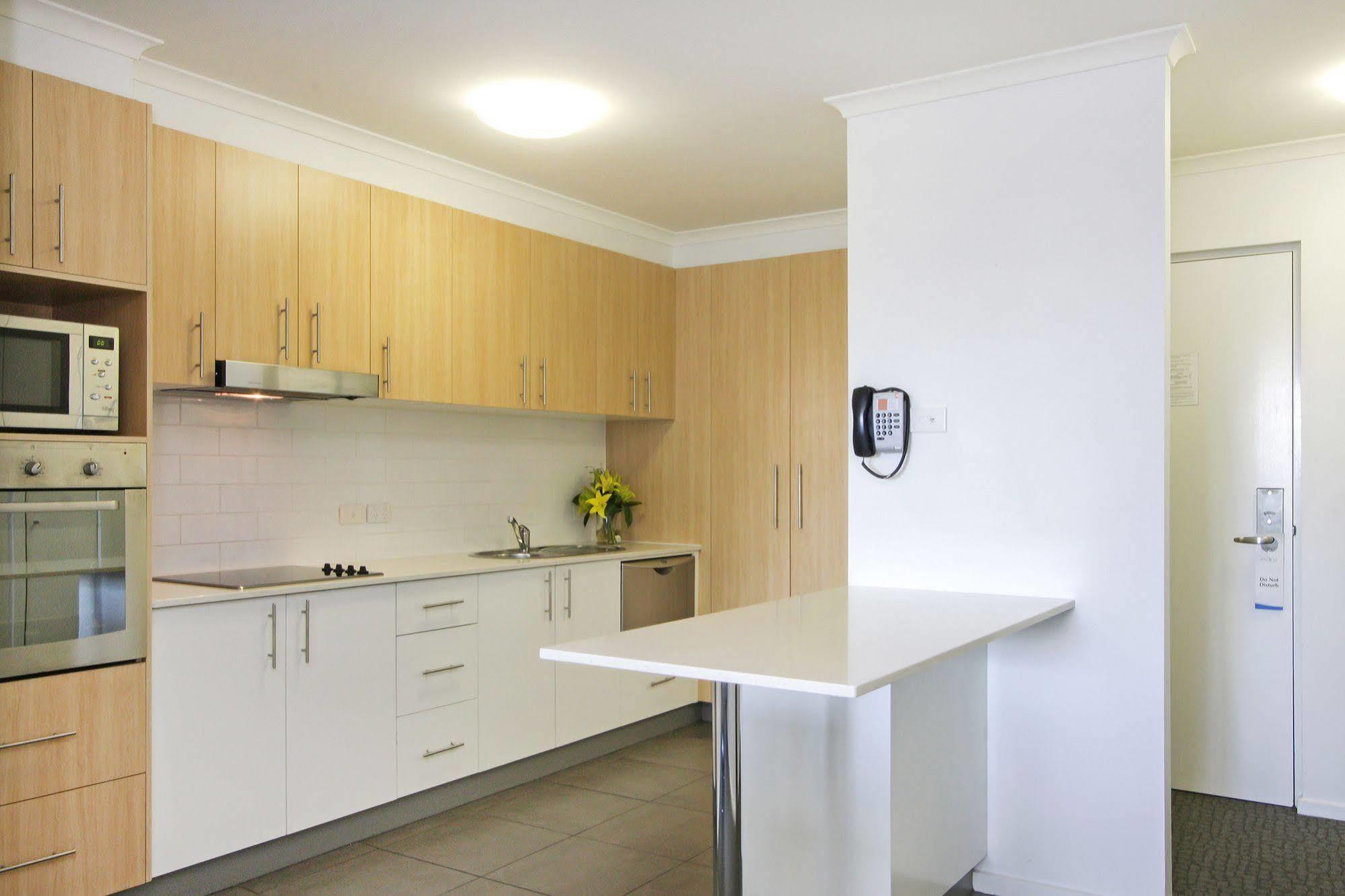 Pacific Suites Canberra Eksteriør billede