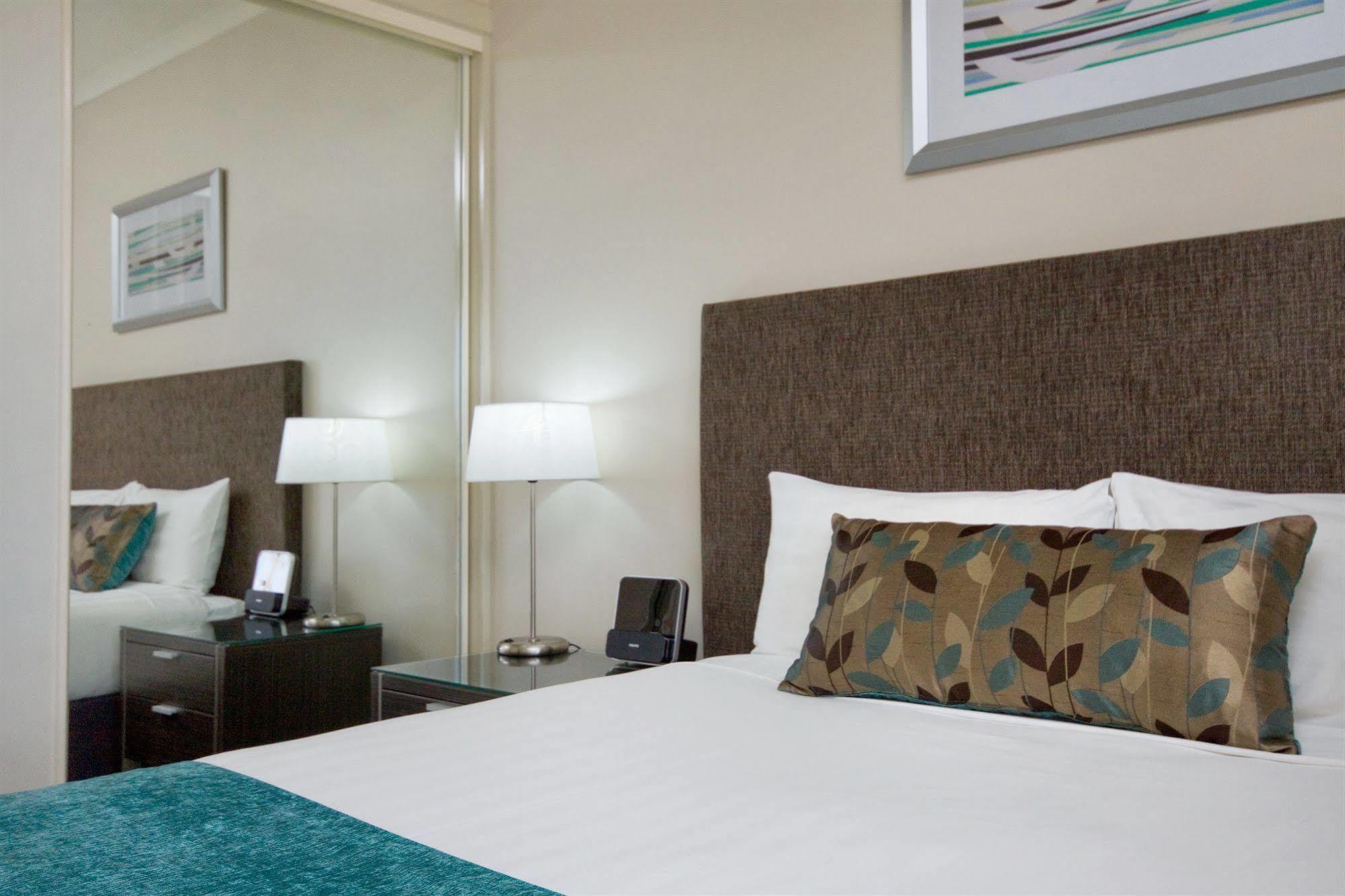 Pacific Suites Canberra Eksteriør billede