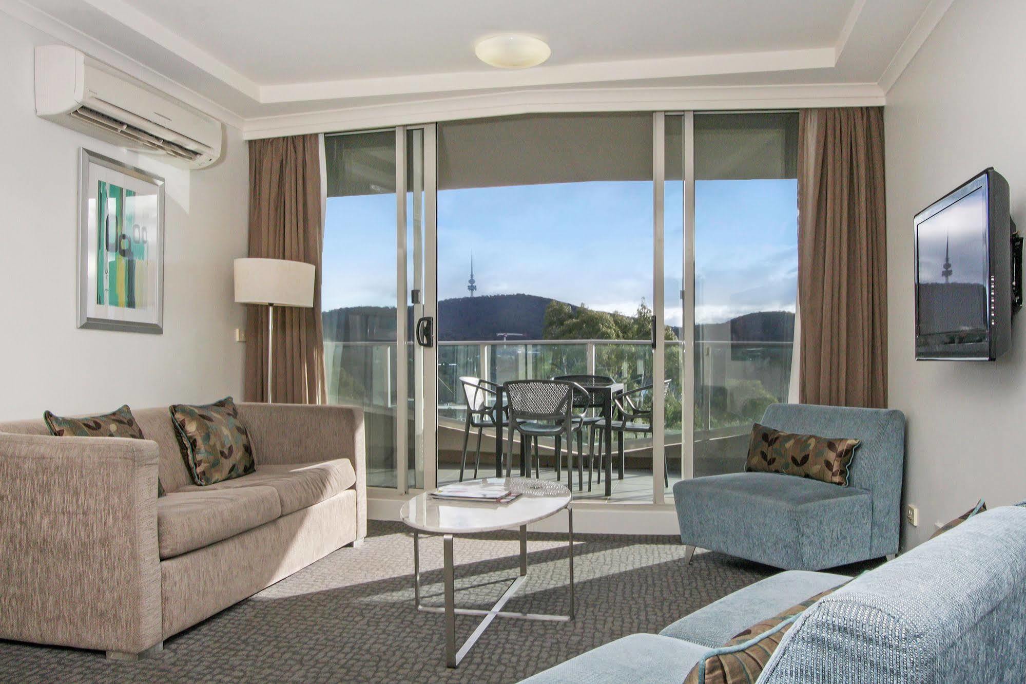 Pacific Suites Canberra Eksteriør billede