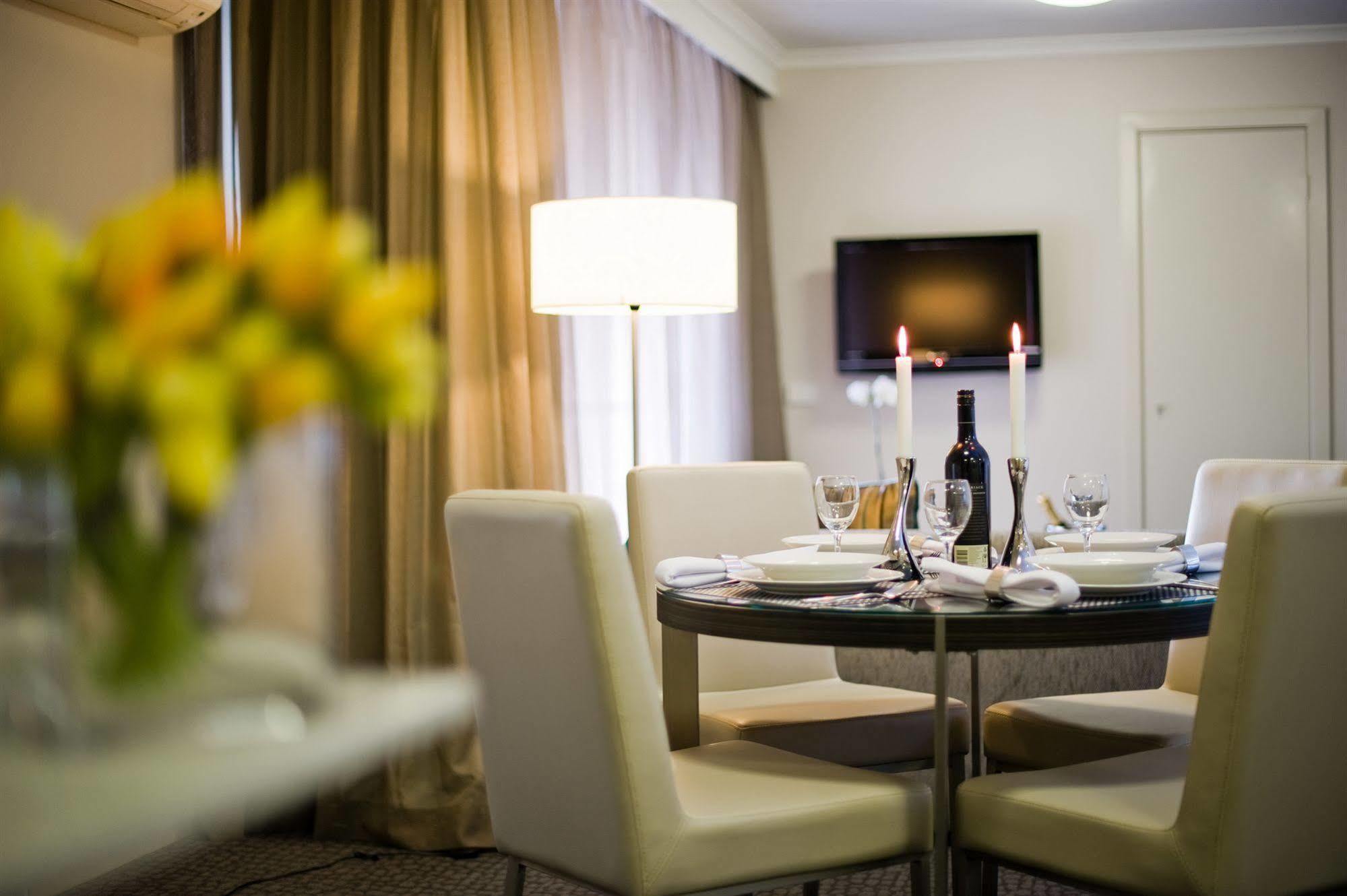 Pacific Suites Canberra Eksteriør billede